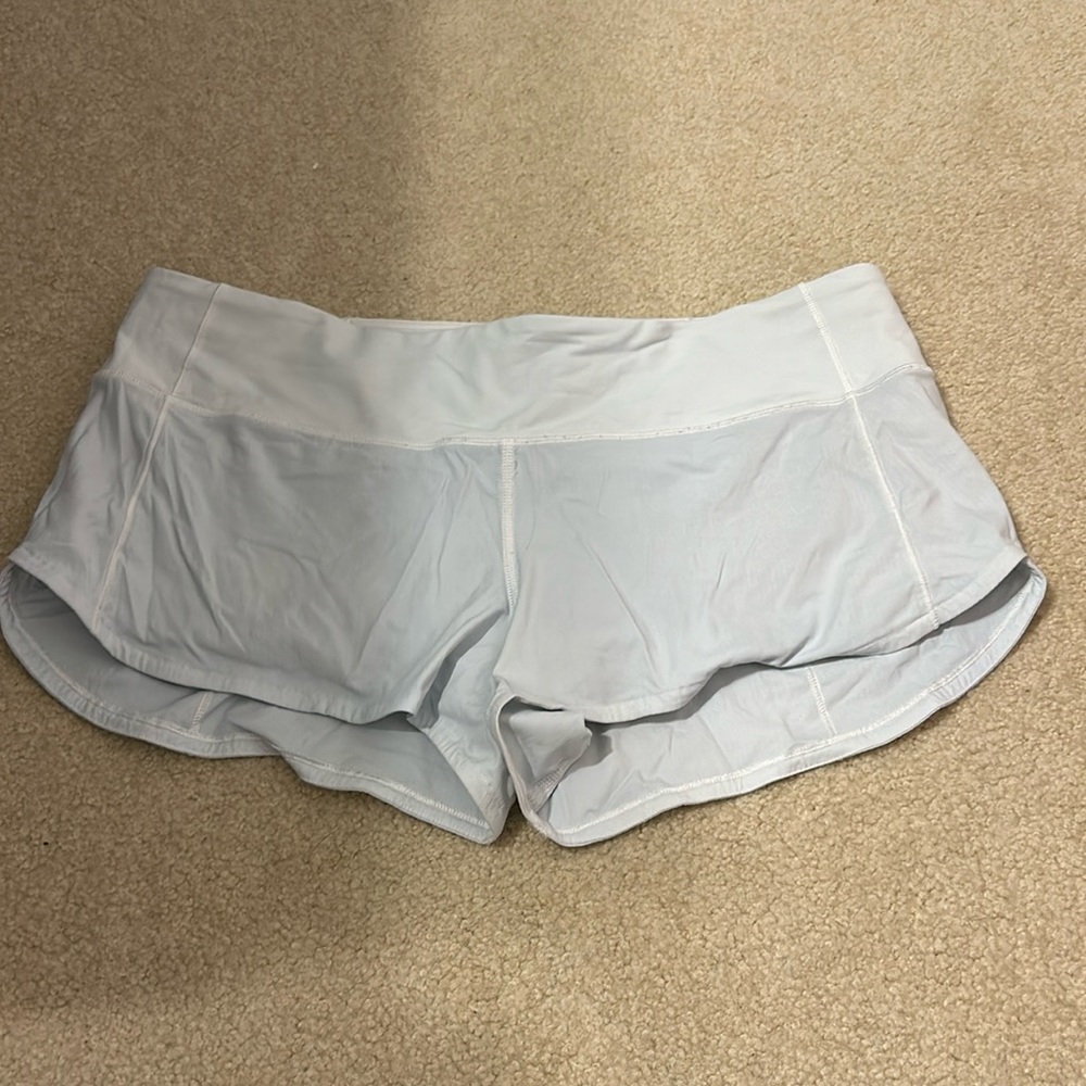 white lulu shorts size 8